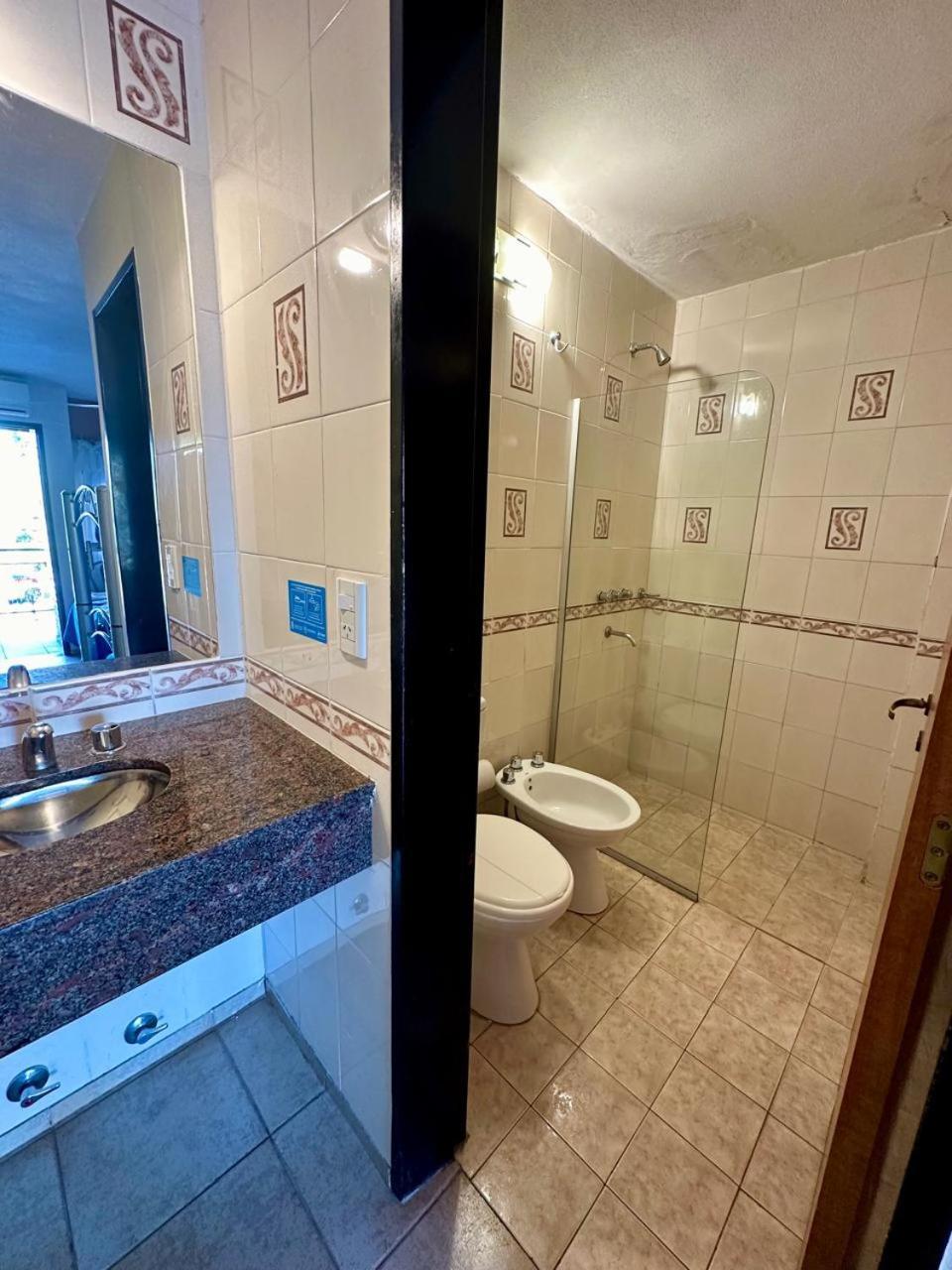 Hotel Carlos Paz فيلا كارلوس باز المظهر الخارجي الصورة